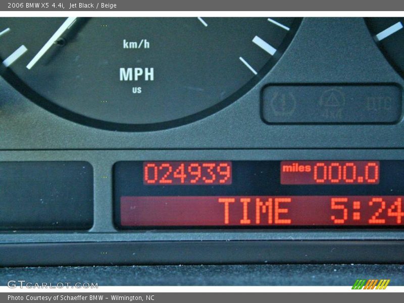 Jet Black / Beige 2006 BMW X5 4.4i