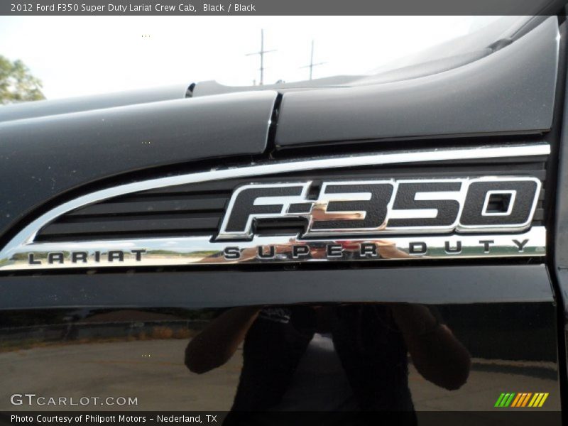  2012 F350 Super Duty Lariat Crew Cab Logo