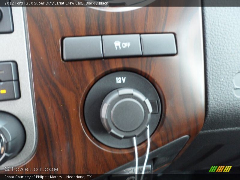 Controls of 2012 F350 Super Duty Lariat Crew Cab