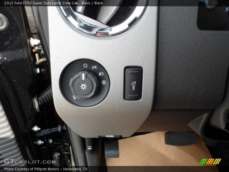 Controls of 2012 F350 Super Duty Lariat Crew Cab
