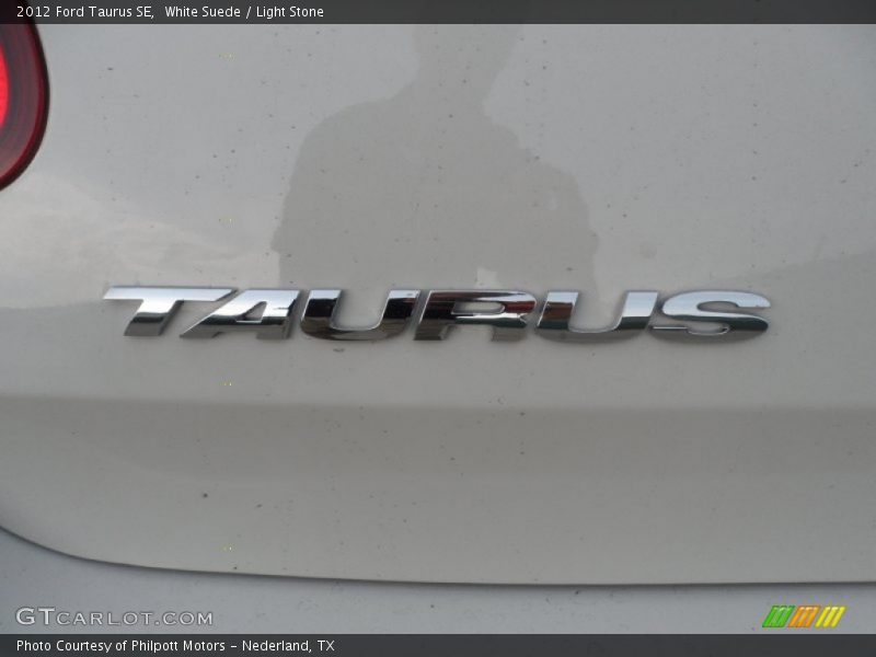  2012 Taurus SE Logo