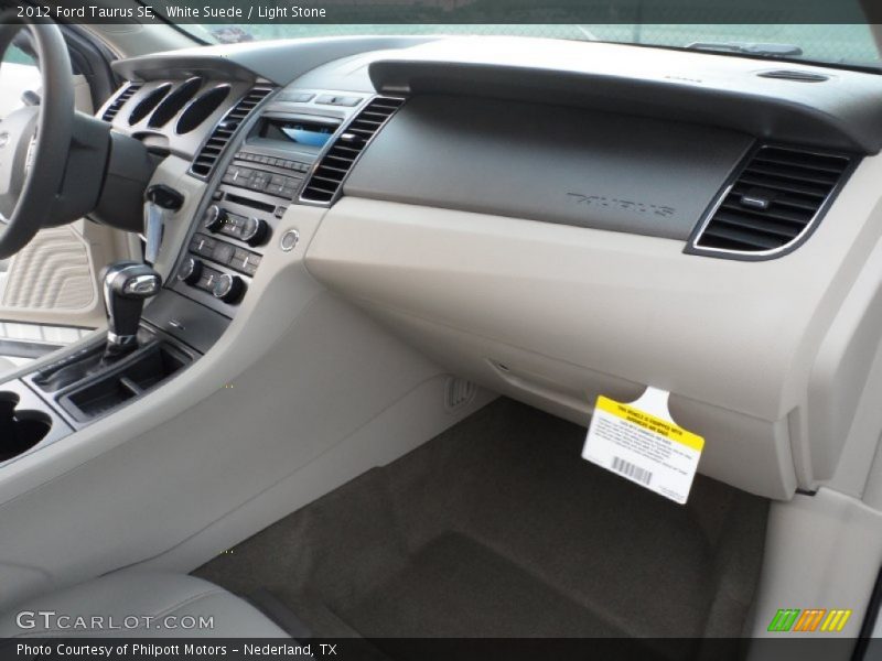 Dashboard of 2012 Taurus SE