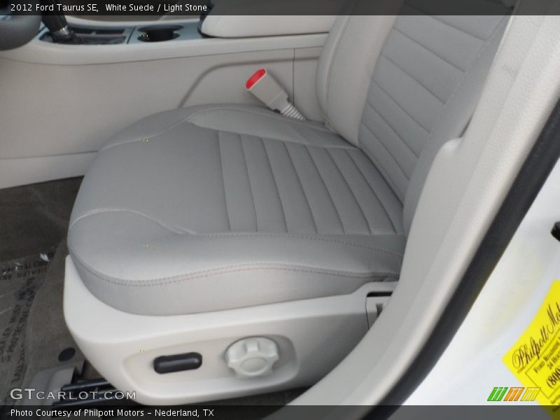  2012 Taurus SE Light Stone Interior
