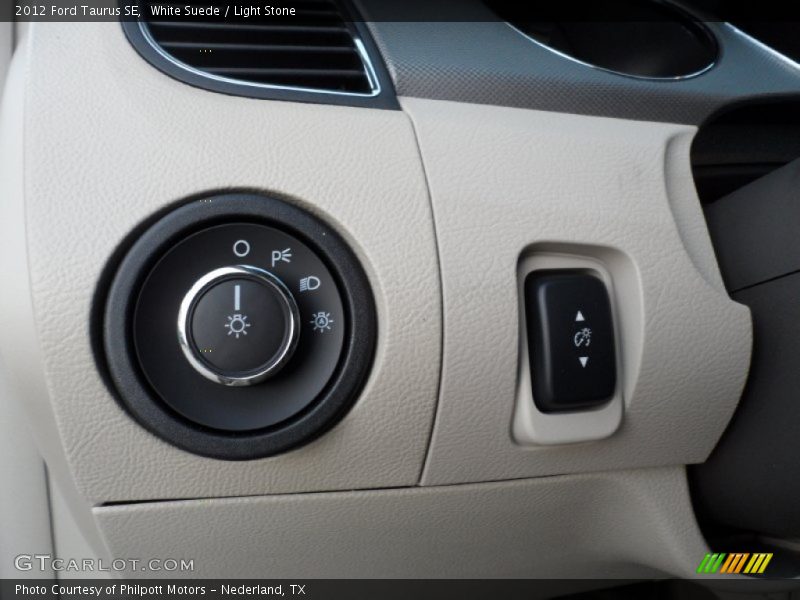 Controls of 2012 Taurus SE
