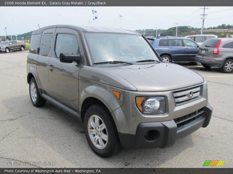 Front 3/4 View of 2008 Element EX