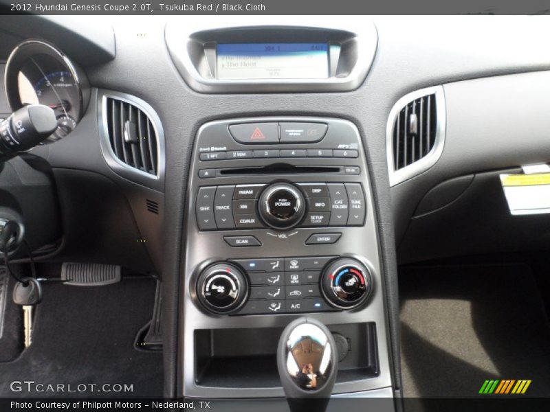 Controls of 2012 Genesis Coupe 2.0T