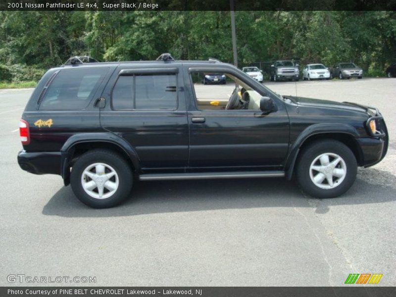 Super Black / Beige 2001 Nissan Pathfinder LE 4x4