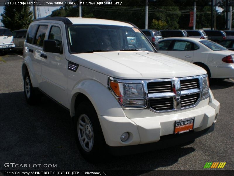 Stone White / Dark Slate Gray/Light Slate Gray 2010 Dodge Nitro SE