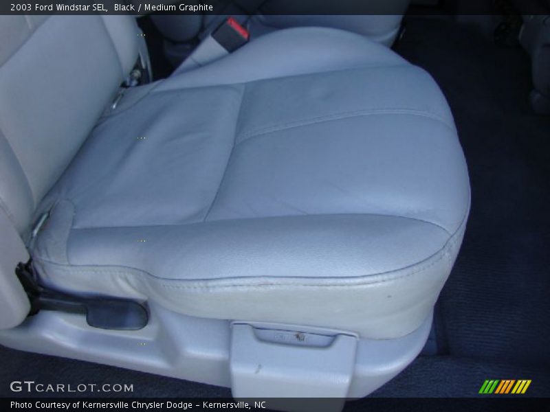 Black / Medium Graphite 2003 Ford Windstar SEL