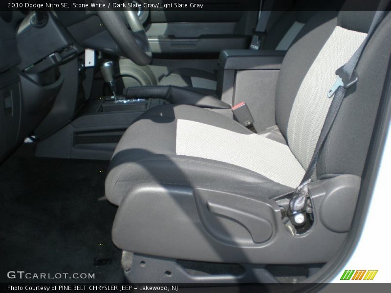 Stone White / Dark Slate Gray/Light Slate Gray 2010 Dodge Nitro SE