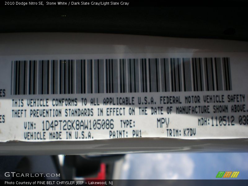 Stone White / Dark Slate Gray/Light Slate Gray 2010 Dodge Nitro SE