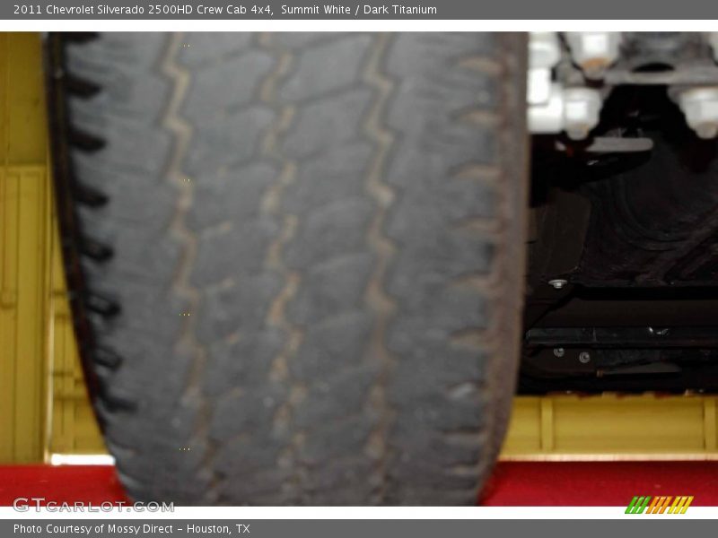 Summit White / Dark Titanium 2011 Chevrolet Silverado 2500HD Crew Cab 4x4