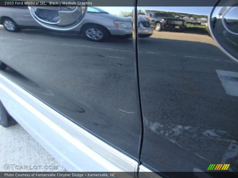 Black / Medium Graphite 2003 Ford Windstar SEL