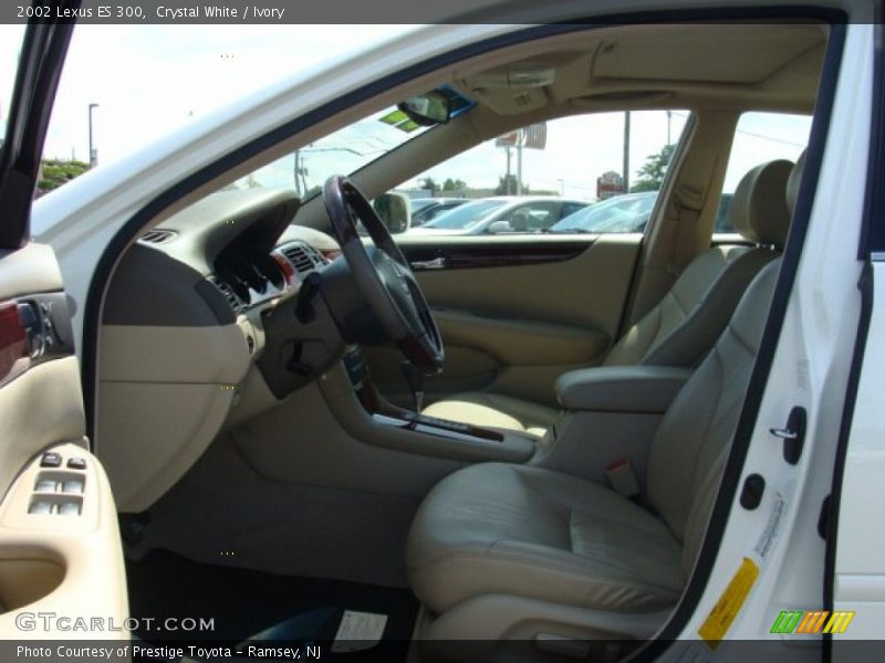 Crystal White / Ivory 2002 Lexus ES 300