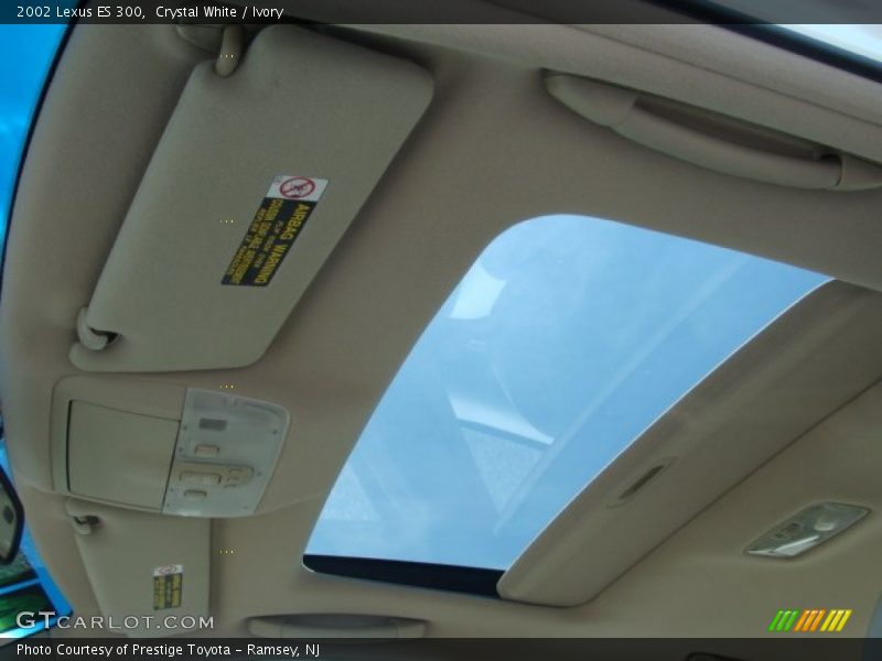 Crystal White / Ivory 2002 Lexus ES 300
