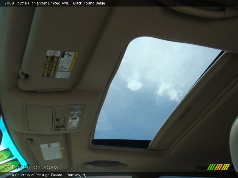 Black / Sand Beige 2009 Toyota Highlander Limited 4WD