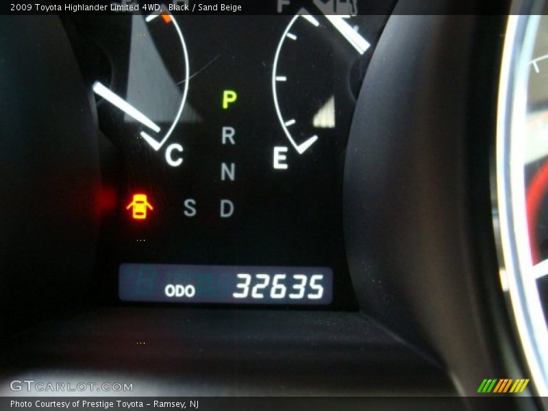 Black / Sand Beige 2009 Toyota Highlander Limited 4WD