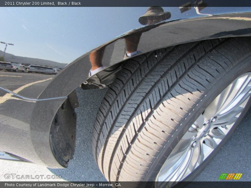 Black / Black 2011 Chrysler 200 Limited