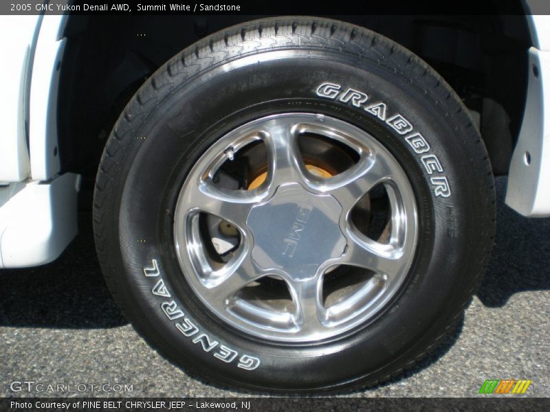 Summit White / Sandstone 2005 GMC Yukon Denali AWD