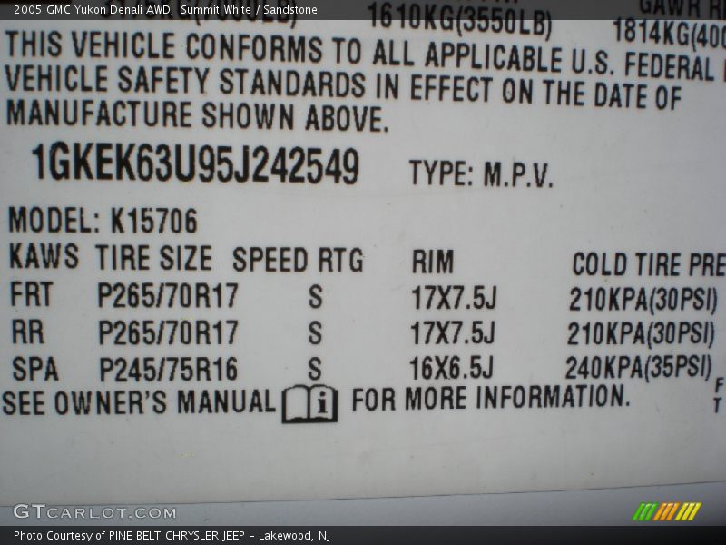 Summit White / Sandstone 2005 GMC Yukon Denali AWD