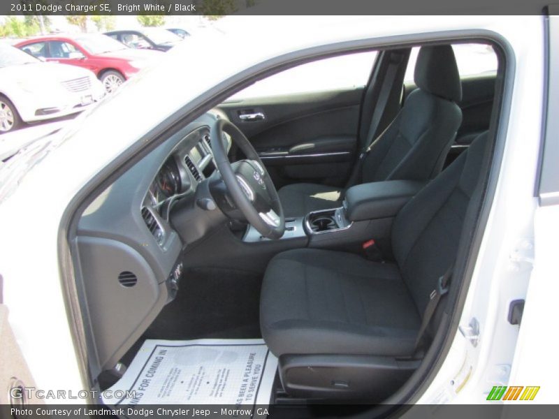 Bright White / Black 2011 Dodge Charger SE