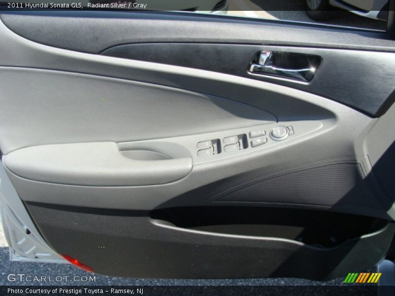 Radiant Silver / Gray 2011 Hyundai Sonata GLS