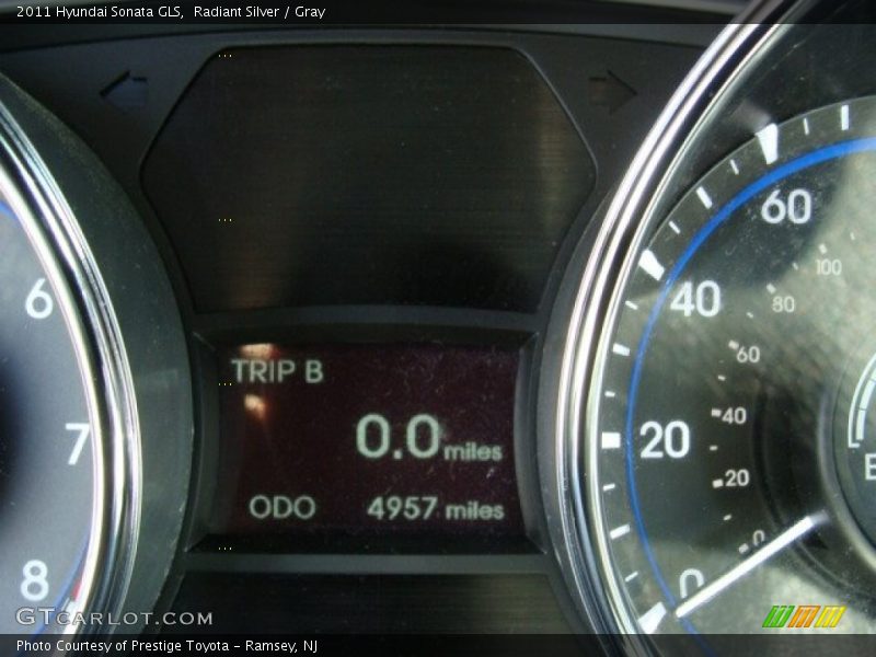 Radiant Silver / Gray 2011 Hyundai Sonata GLS