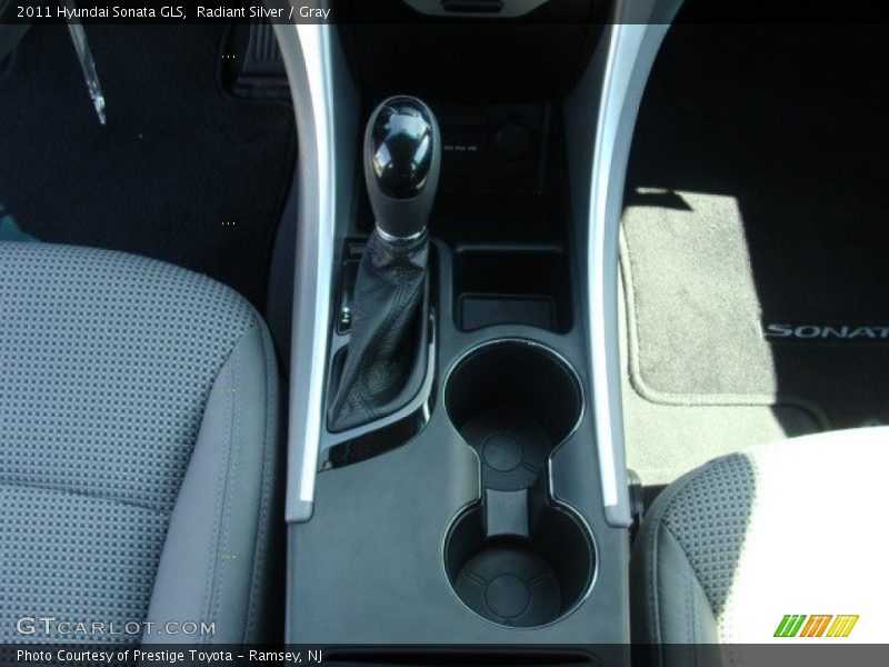 Radiant Silver / Gray 2011 Hyundai Sonata GLS