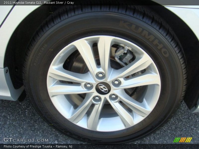 Radiant Silver / Gray 2011 Hyundai Sonata GLS