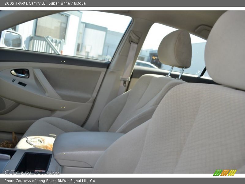 Super White / Bisque 2009 Toyota Camry LE