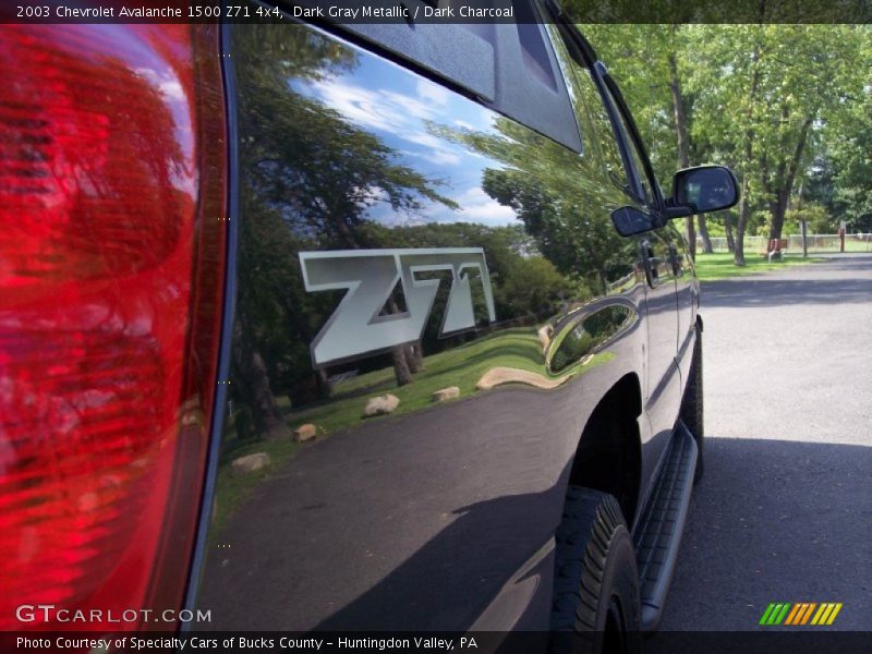 Dark Gray Metallic / Dark Charcoal 2003 Chevrolet Avalanche 1500 Z71 4x4