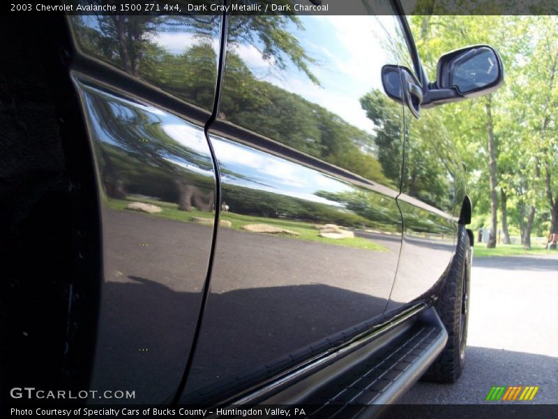 Dark Gray Metallic / Dark Charcoal 2003 Chevrolet Avalanche 1500 Z71 4x4