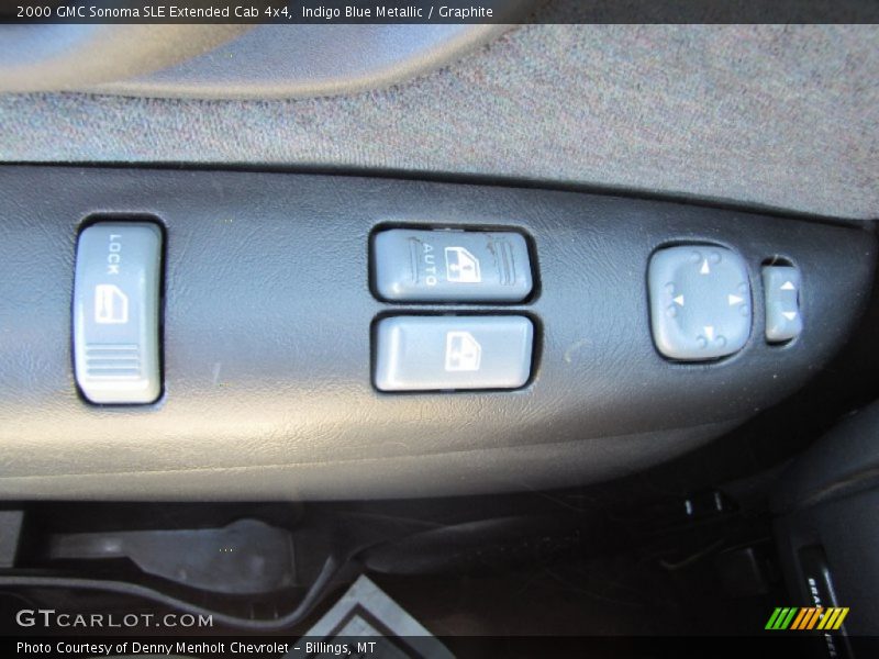 Controls of 2000 Sonoma SLE Extended Cab 4x4