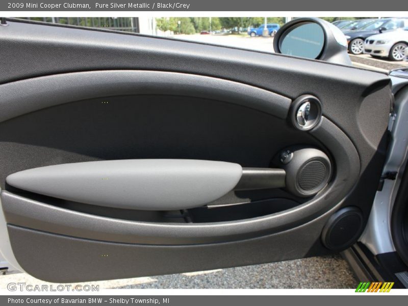 Pure Silver Metallic / Black/Grey 2009 Mini Cooper Clubman