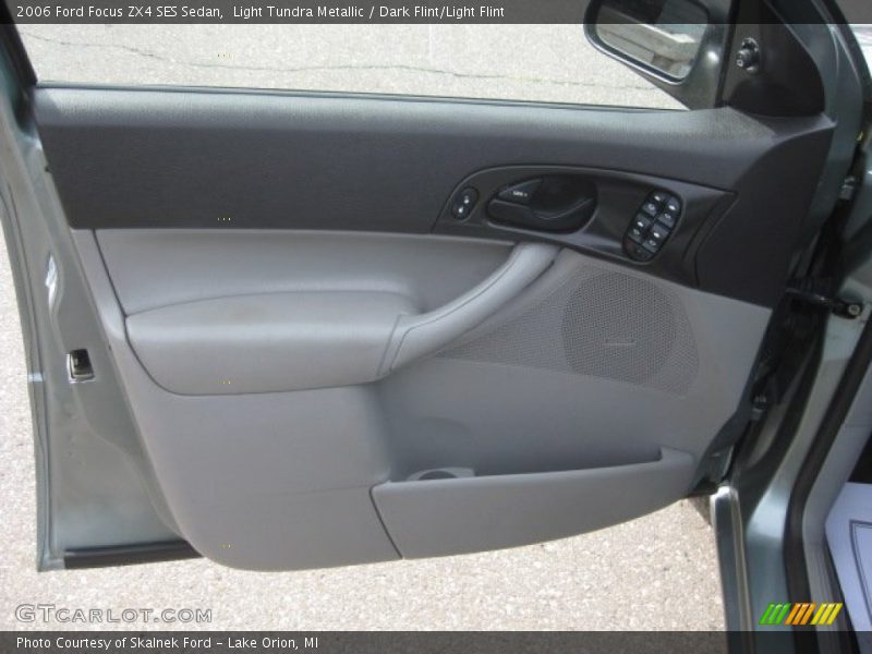 Light Tundra Metallic / Dark Flint/Light Flint 2006 Ford Focus ZX4 SES Sedan