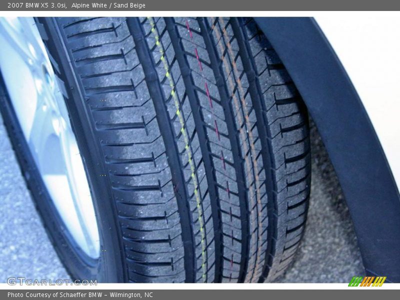 Alpine White / Sand Beige 2007 BMW X5 3.0si