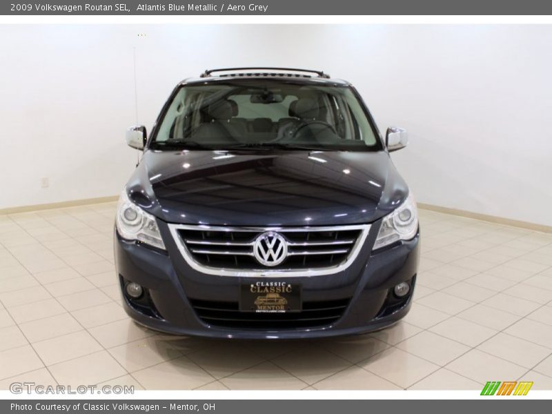 Atlantis Blue Metallic / Aero Grey 2009 Volkswagen Routan SEL