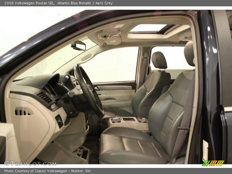 Atlantis Blue Metallic / Aero Grey 2009 Volkswagen Routan SEL