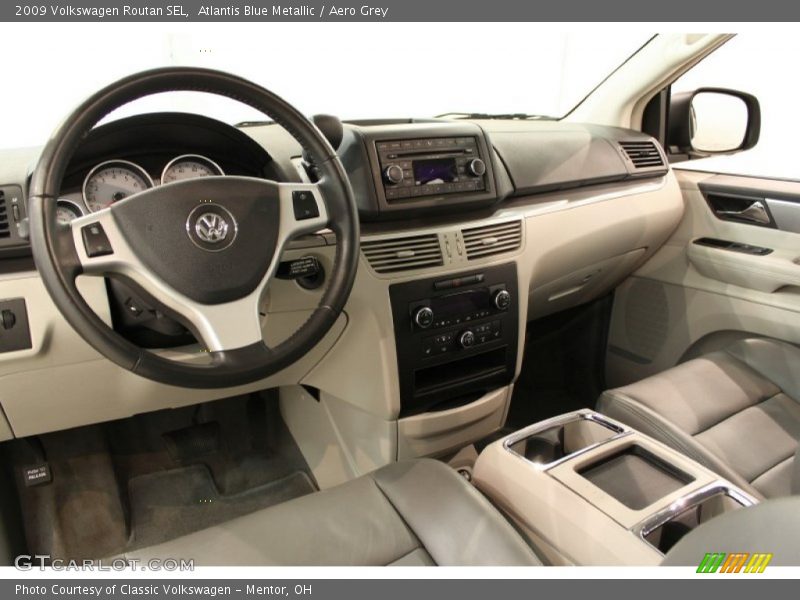 Atlantis Blue Metallic / Aero Grey 2009 Volkswagen Routan SEL