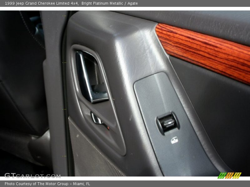 Bright Platinum Metallic / Agate 1999 Jeep Grand Cherokee Limited 4x4