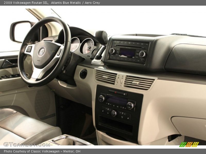 Atlantis Blue Metallic / Aero Grey 2009 Volkswagen Routan SEL
