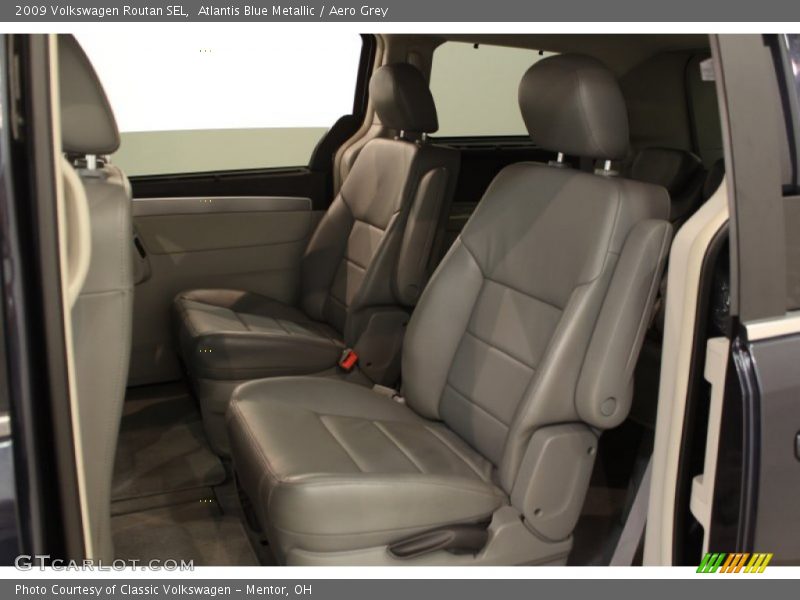 Atlantis Blue Metallic / Aero Grey 2009 Volkswagen Routan SEL