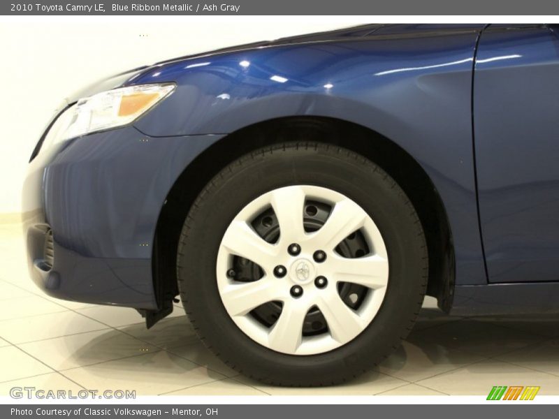 Blue Ribbon Metallic / Ash Gray 2010 Toyota Camry LE