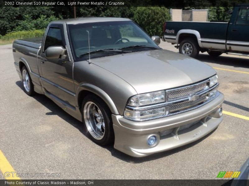 Light Pewter Metallic / Graphite 2002 Chevrolet S10 Regular Cab