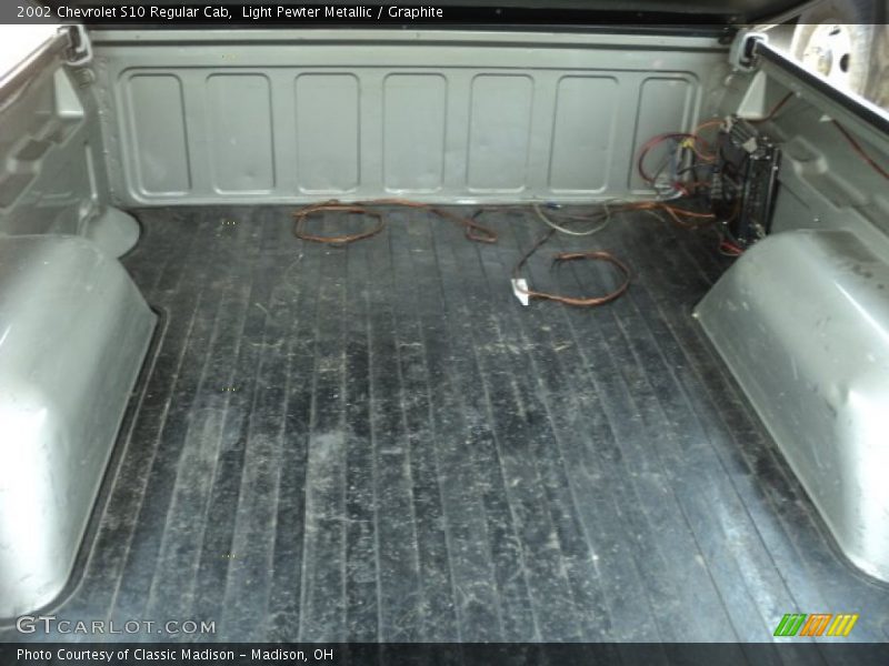 Light Pewter Metallic / Graphite 2002 Chevrolet S10 Regular Cab