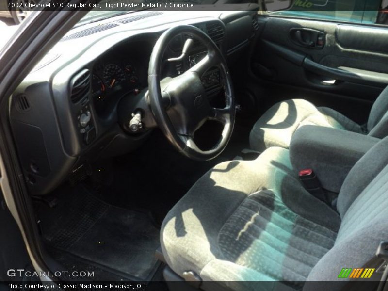 Light Pewter Metallic / Graphite 2002 Chevrolet S10 Regular Cab