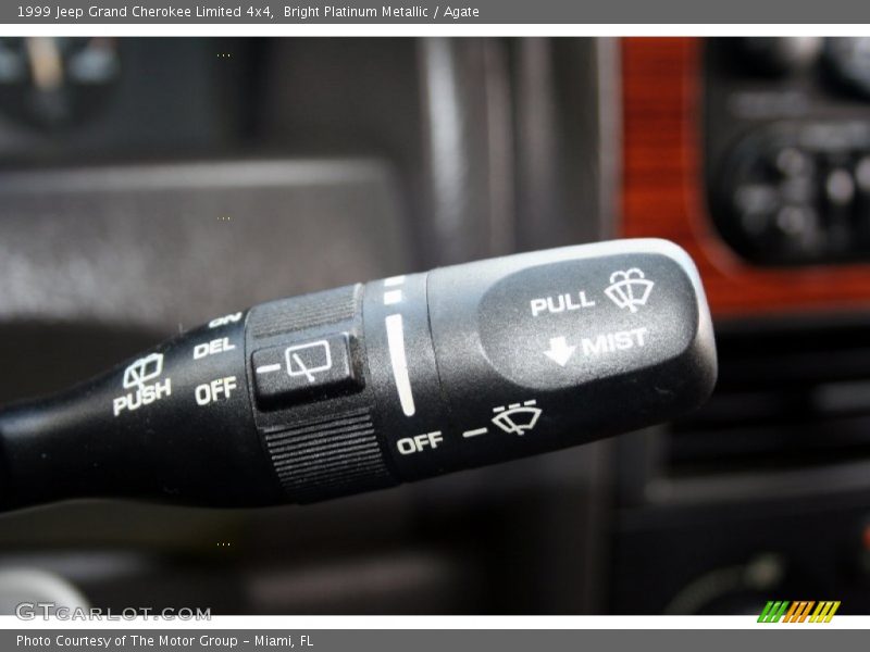 Bright Platinum Metallic / Agate 1999 Jeep Grand Cherokee Limited 4x4