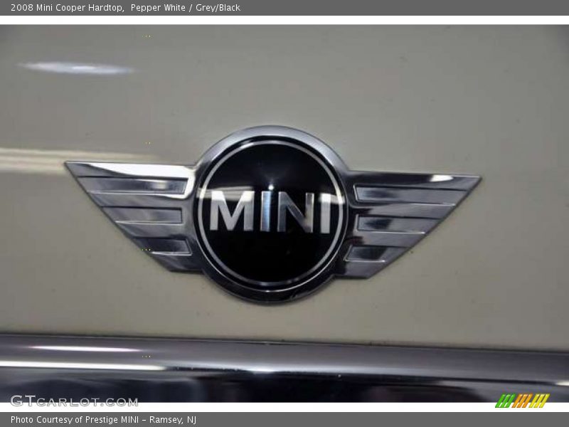 Pepper White / Grey/Black 2008 Mini Cooper Hardtop