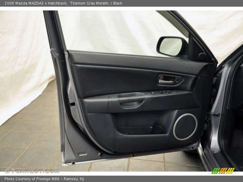 Door Panel of 2006 MAZDA3 s Hatchback