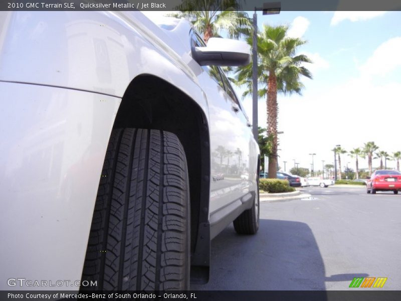 Quicksilver Metallic / Jet Black 2010 GMC Terrain SLE